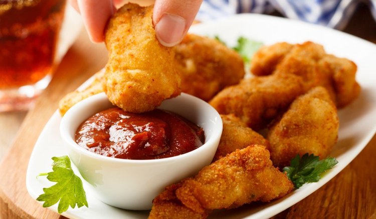 Chrupiące nuggetsy jak z McDonalds. Prosty przepis na uwielbiane danie
