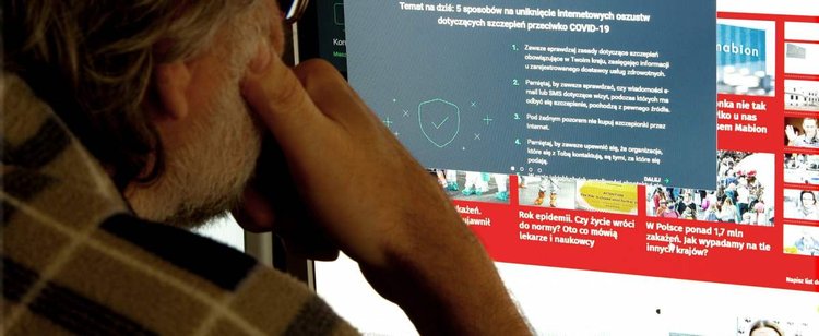 Rząd zmienił retorykę po paru godzinach. Sprawa szczepionek wraca do punktu wyjścia