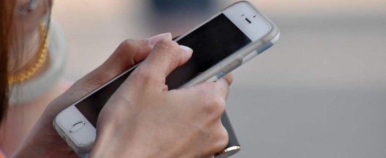 Wystarczyło, że przeczytała SMS. Szybko straciła 1000 zł, wyjątkowo perfidna metoda oszustów