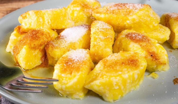 Babcia Zosia robi pierogi leniwe z 4 składników. Zawsze się udają i każdy prosi o więcej