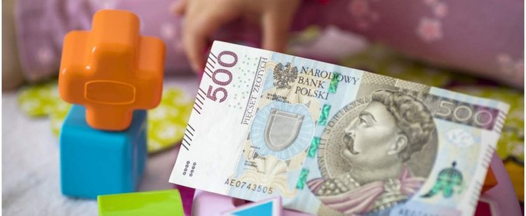 Nie 500 plus, a 454 zł do portfela. Rząd głucho milczy, wielu Polaków w ogóle nie ma pojęcia