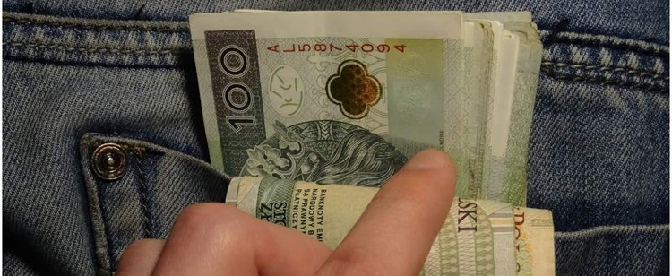 Płaca minimalna 2021 miała wynosić 3 tys. zł. Teraz mowa już nie o jej zamrożeniu, ale obniżce