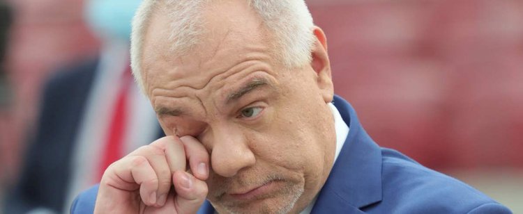 Z jej konta zniknęło nagle 1430,17 zł. Masowo ściągają absurdalną opłatę, apel Sasina nic nie dał