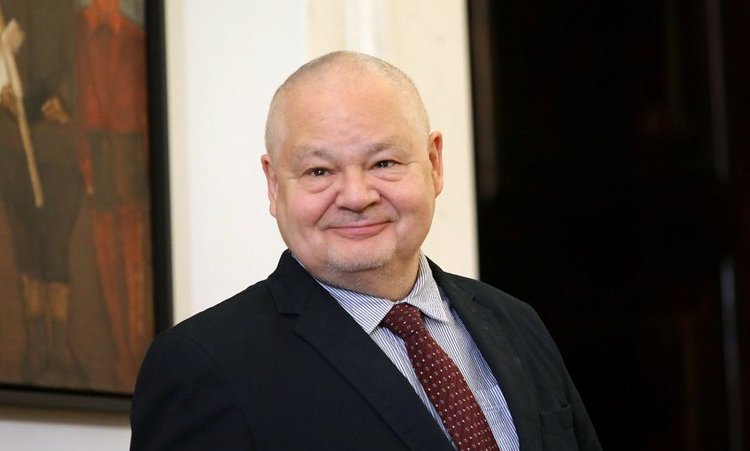 Prezes NBP uważa, że w PKB na osobę Polska dogoni Hiszpanię za 3 lata, Włochy za 5, a Francję w 2030 roku