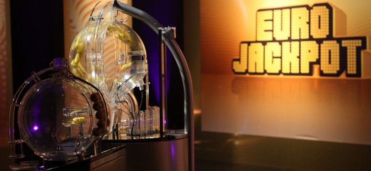 Losowanie  Eurojackpot. Wygrali kolosalne pieniądze. Dwaj Polacy mają powody do świętowania
