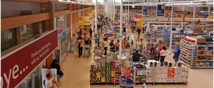 Tesco znalazło kupca, sieć sprzeda markety za 900 mln zł. Nowego właściciela Polacy dobrze znają