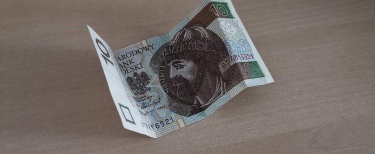 Kawa na wynos będzie droższa. Za kubeczek będzie trzeba dopłacić