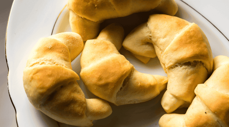 Rogaliki drożdżowe dla spóźnionych gości, szybkie i pyszne