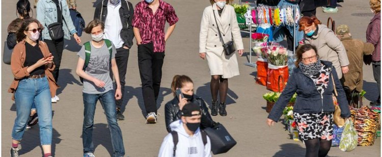 Polacy mają już dość. Większość przeciwna kwarantannie, popiera ją prawie dwa razy mniej