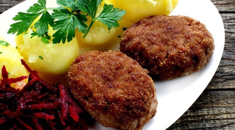 Niezwykle smakowite mielone z dodatkiem płatków owsianych
