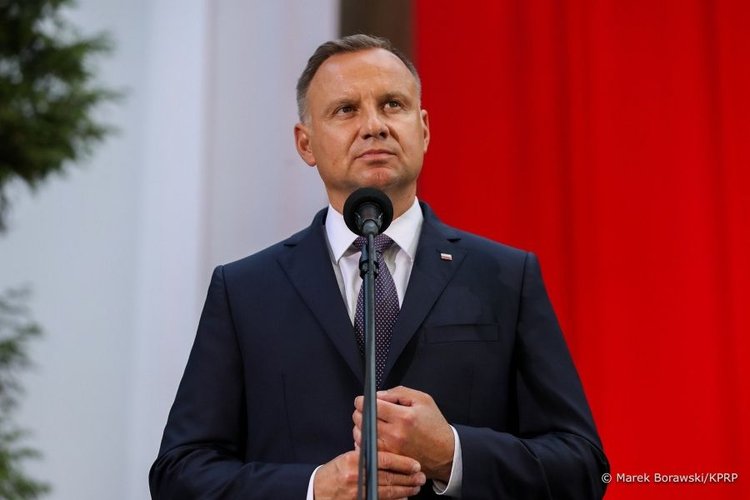 14 emerytura rozdana. Prezydent Duda o 15 emeryturze