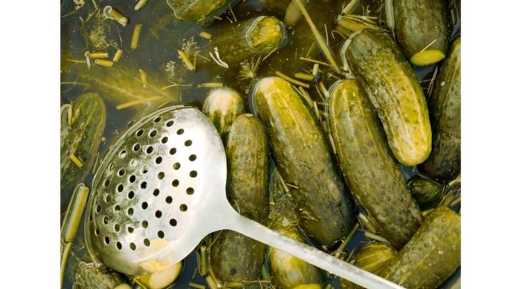 Tradycyjny, a zarazem najlepszy przepis na ogórki kiszone