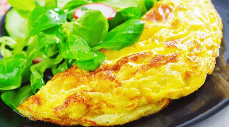 Prosty przepis na bananowy omlet bez jajek i mleka