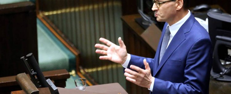 Morawiecki mówi o bezrobociu w Polsce i zakazie handlu w niedziele. Większość osób będzie mocno zaskoczonych