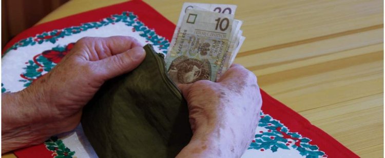 Minister właśnie potwierdziła. W 2021 r. 1250 zł dla emeryta, a wielu dostanie jeszcze więcej