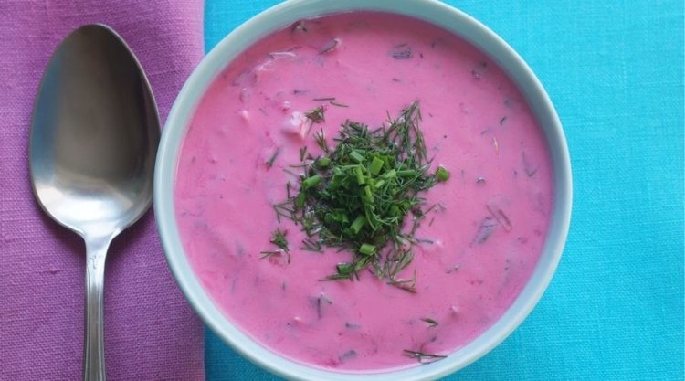 Szybka zupa na upały - wyborny chłodnik z botwiny