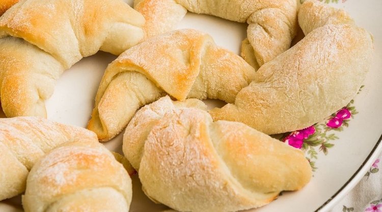 Przepis babci Krysi na rogaliki z pyszną marmoladą
