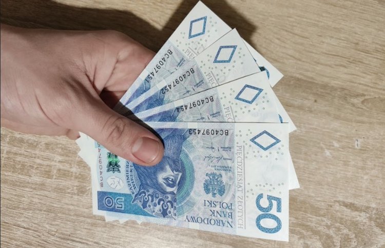 16 sierpnia to ostatni dzień na złożenie wniosku o świadczenie postojowe