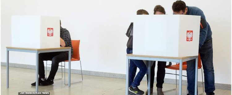 Były przewodniczący PKW: karty wyborcze mogą być niezgodne z kodeksem. Wskazuje poważny błąd