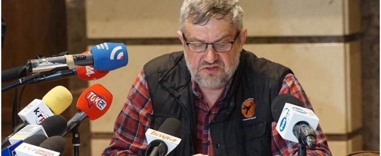 Minister chciał, żeby nauczyciele zbierali truskawki. Teraz znowu zaskoczył opinię publiczną
