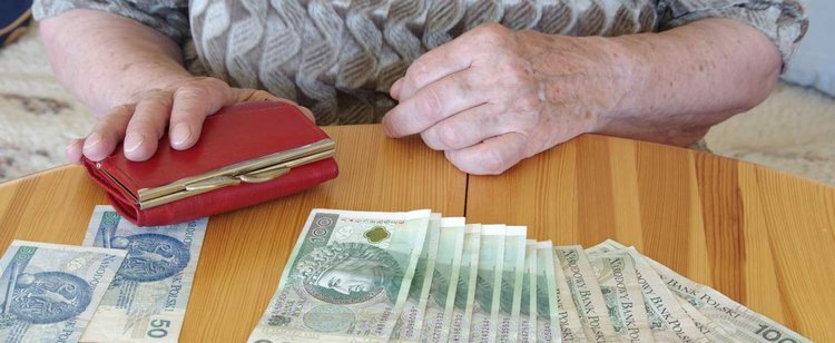 Mało kto wie, że wraz z emeryturą można dostawać dodatek 4 tys. zł miesięcznie. Coraz więcej seniorów ma szansę się załapać