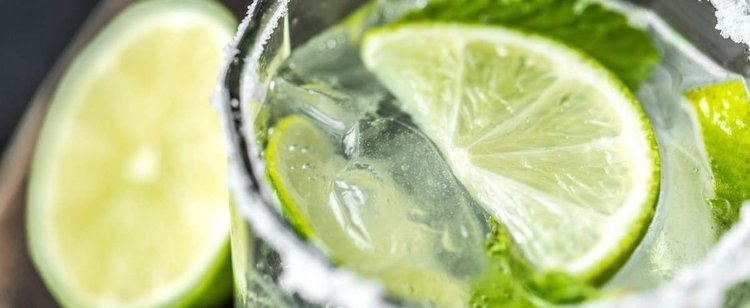GIS wycofuje ze sprzedaży popularny gin. W płynie znaleziono szkło