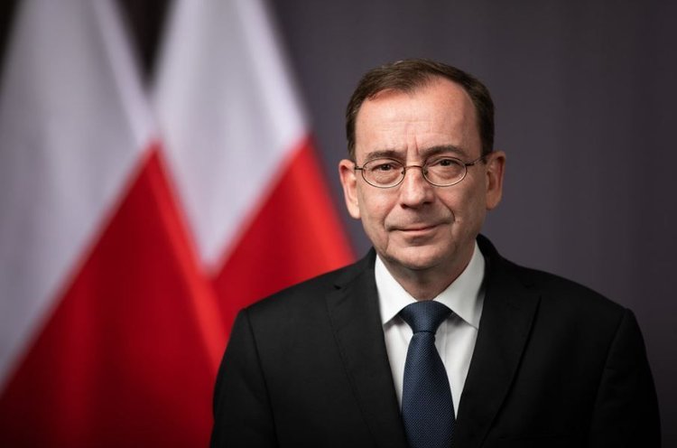 Szef MSWiA o możliwości przyjęcia uchodźców z Ukrainy: Przygotowujemy się na różne scenariusze