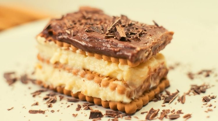 Ciasto bez pieczenia Milky Way. Każdy skusi się na kawałek 