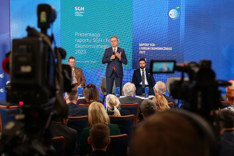 Fundusze Europejskie. Jak efektywnie wykorzystać szansę na szybki rozwój?