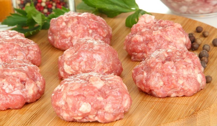 Czy trzeba schładzać masę na kotlety mielone? Rozwiewamy Wasze wątpliwości