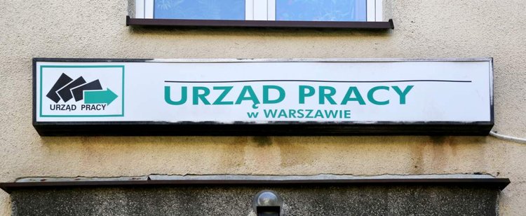 Olbrzymie zwolnienia w uwielbianej sieci marketów. Pracę mają stracić setki osób