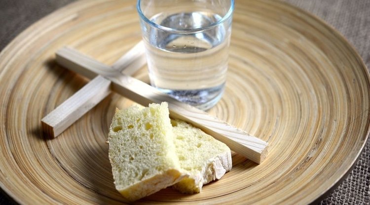 Jakie produkty można jeść w czasie Środy Popielcowej?