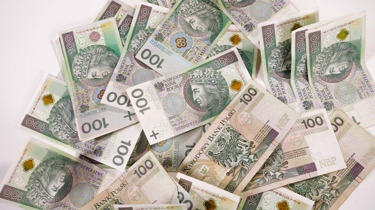 Za deszcz na wycieczce biuro podróży zapłaci odszkodowanie. Dostaniesz nawet 250 złotych za deszczowy dzień