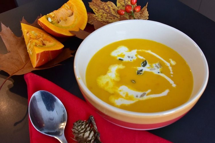 Zupa dyniowa z curry