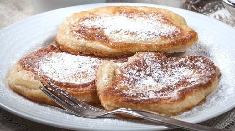 Puszyste i delikatne racuchy na maślance