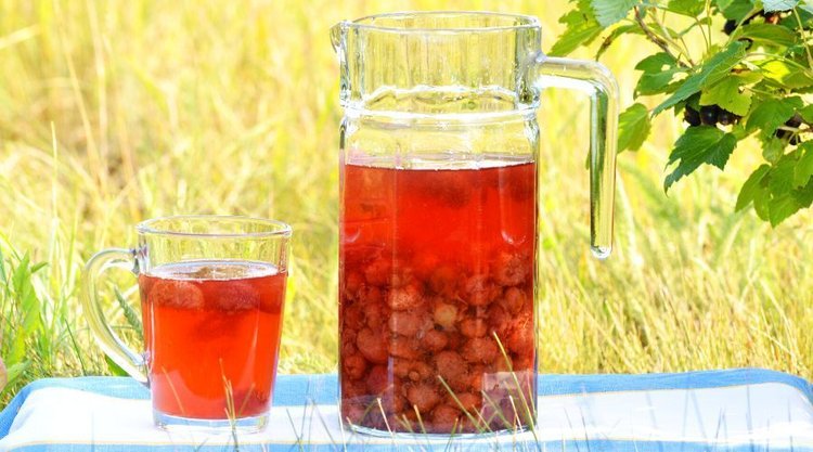 Przepis na kompot jak za dawnych lat. 15 minut i gotowe