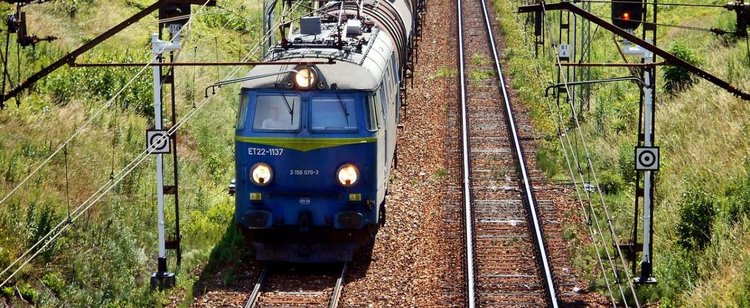 W Niemczech kursują pierwsze na świecie pociągi napędzane wodorem