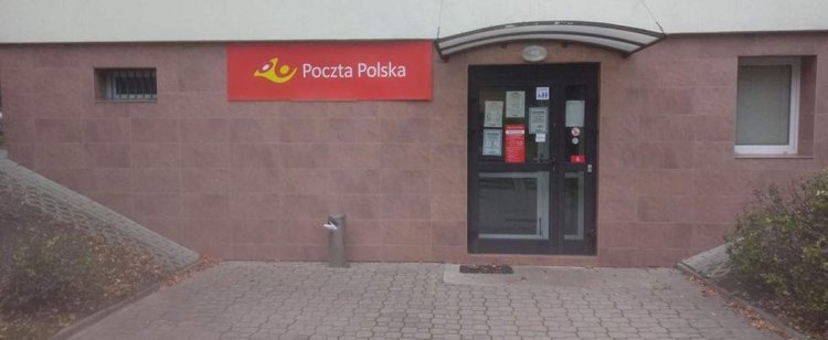 Listonosz zostawił awizo, choć byłeś w domu? Poprosiliśmy Pocztę Polską o wyjaśnienia