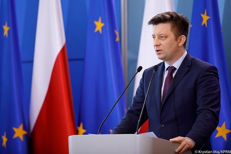 Michał Dworczyk odpiera zarzuty o nieostrożność. W 9 miesięcy miał 12 razy zmienić hasło