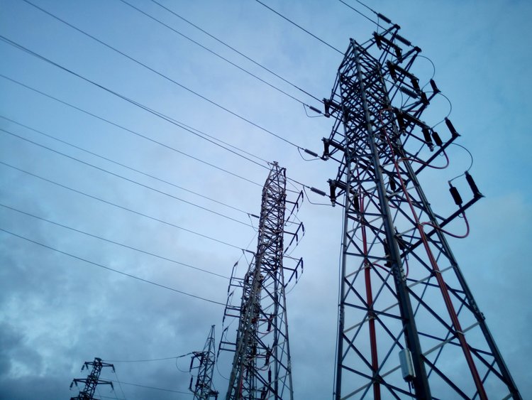 Niespodziewana pozycja Polski spośród krajów z najniższym wzrostem cen energii
