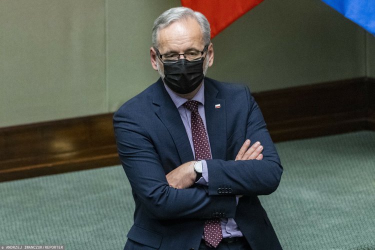 Niedzielski: zakładamy upaństwowienie pogotowia ratunkowego