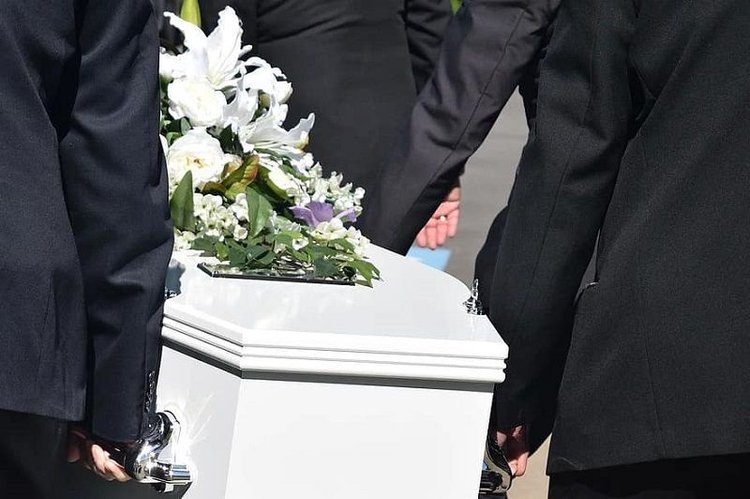 Spadek i darowizna z zagranicy może okazać się problemem. Niektórzy muszą płacić podwójny podatek 