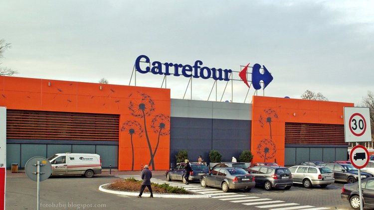 Fatalne wieści z Carrefour. Wielu ludzi pójdzie na bruk, sieć zamyka wiele sklepów