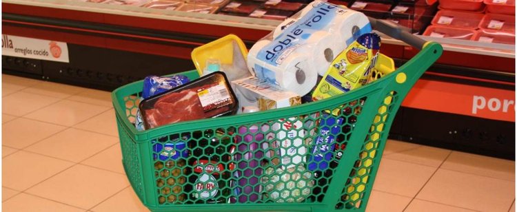 Kaufland, Lidl, Biedronka - wszystkie zmieniają godziny otwarcia. Będziesz mógł kupować dłużej