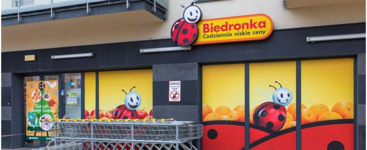 Biedronka wie, jak rozpieszczać klientów. Za 3 dni w sieciówce kupisz m.in. głośnik Bluetooth za 129 zł
