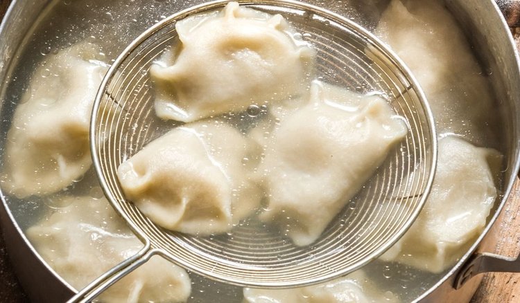 Wielu popełnia podobne błędy podczas robienia pierogów. Bezwzględnie ich unikaj