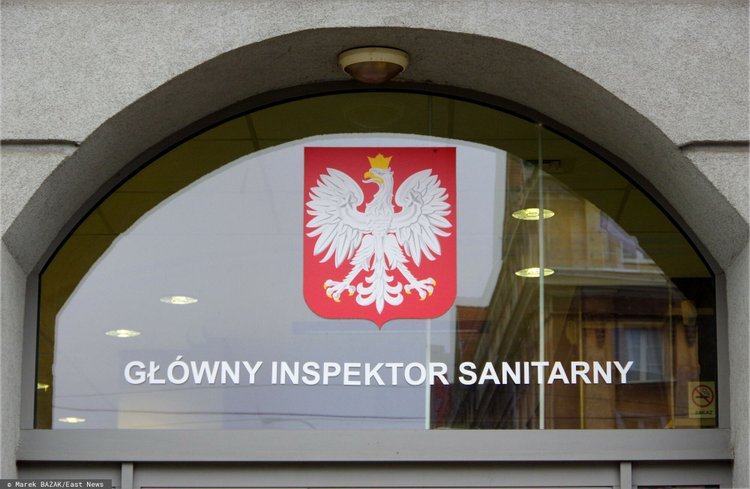 Sanepid umarza postępowania w sprawie otwarcia w lockdownie. Restaurator mówi o radości i uldze 
