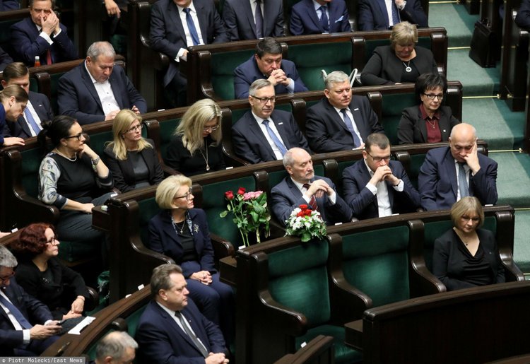 Lekarze po zawodówkach jednak nie będą leczyć Polaków