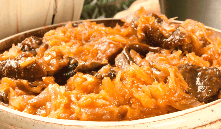 Kiedy najlepiej przygotować świąteczny bigos? Nie zostawiaj go na ostatnią chwilę 