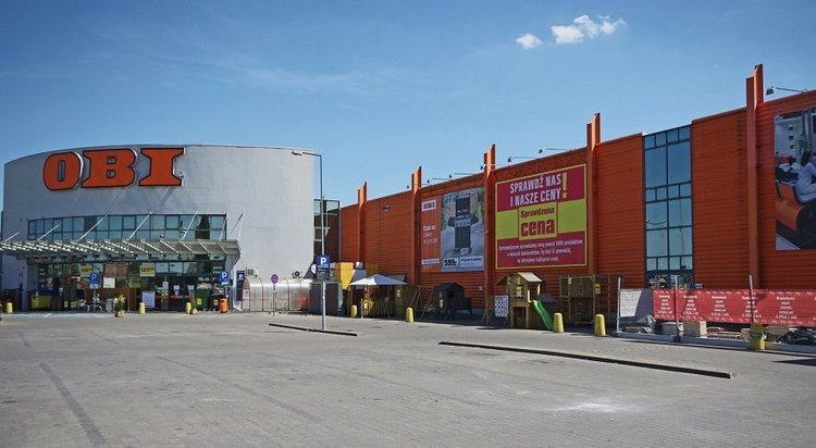 OBI nagle wycofuje ze sprzedaży dwie ozdoby. Sieć ostrzega przed zagrożeniem dla dzieci 